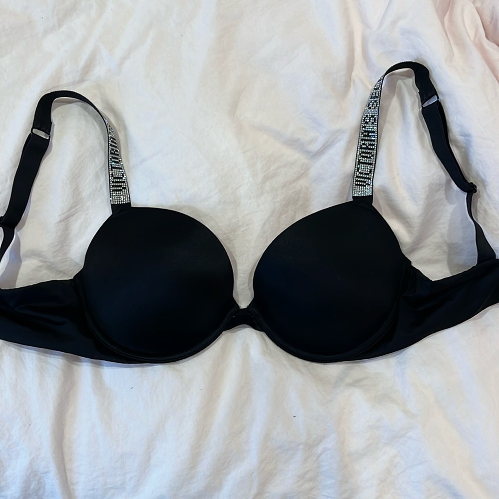 Victoria’s Secret Shine Strap Bra ✨